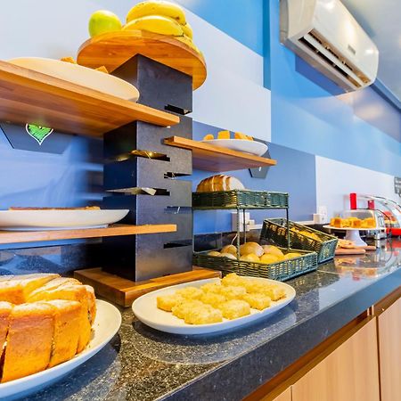 Hotel Dan Inn Sao Carlos By Nacional Inn エクステリア 写真
