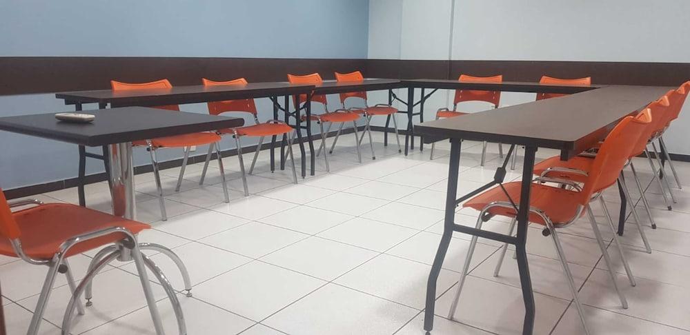Hotel Dan Inn Sao Carlos By Nacional Inn エクステリア 写真