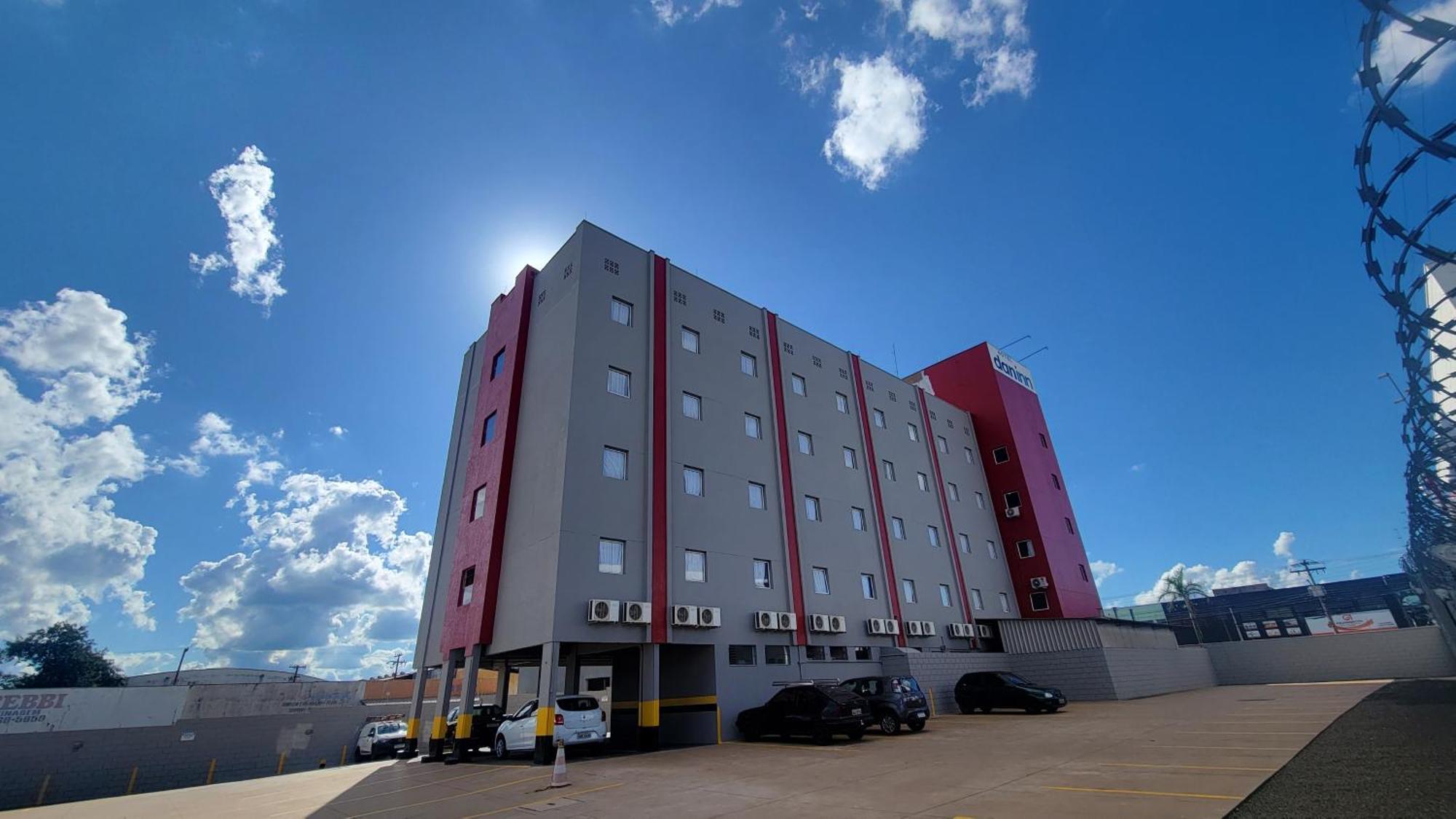 Hotel Dan Inn Sao Carlos By Nacional Inn エクステリア 写真
