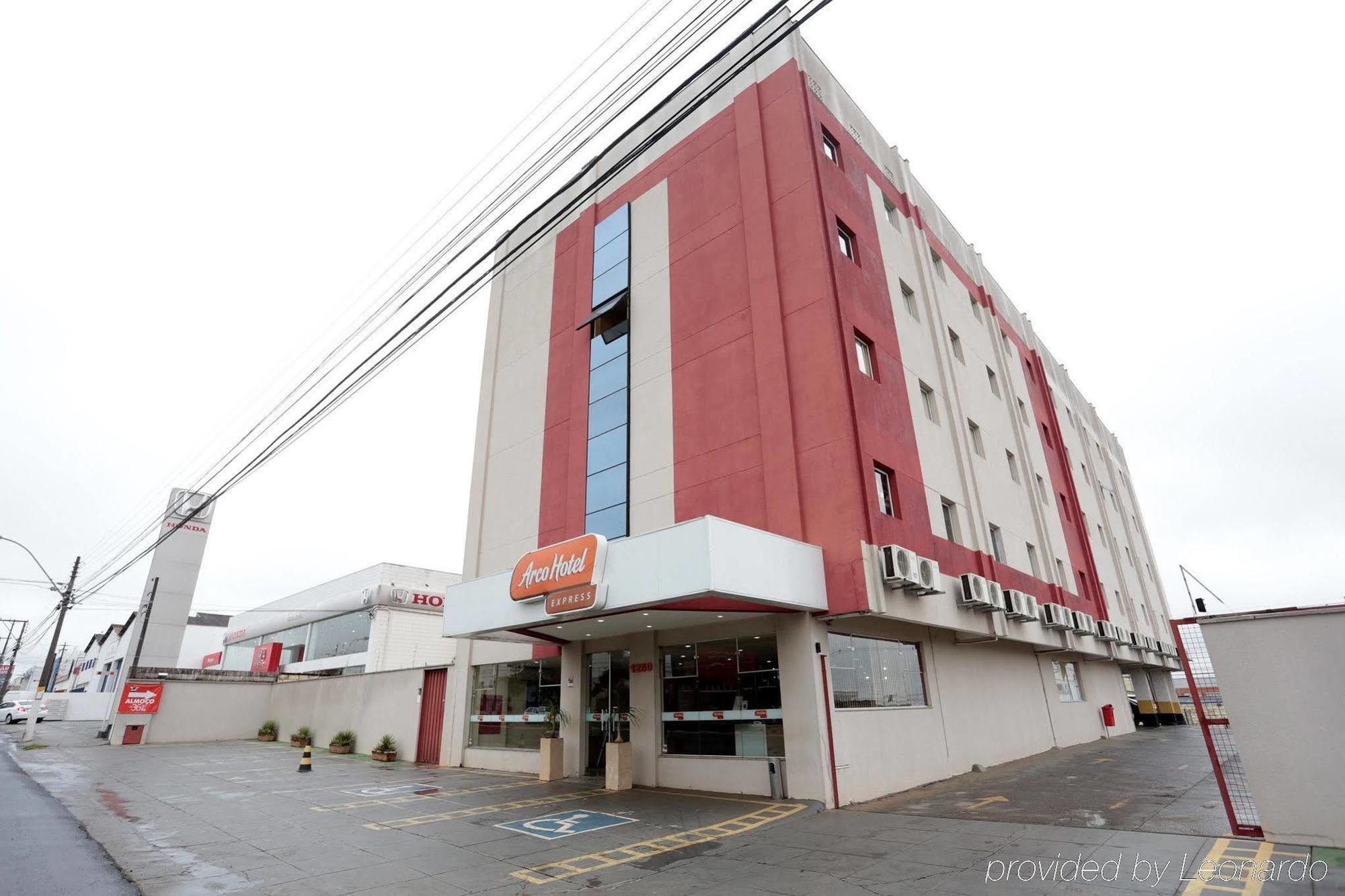 Hotel Dan Inn Sao Carlos By Nacional Inn エクステリア 写真