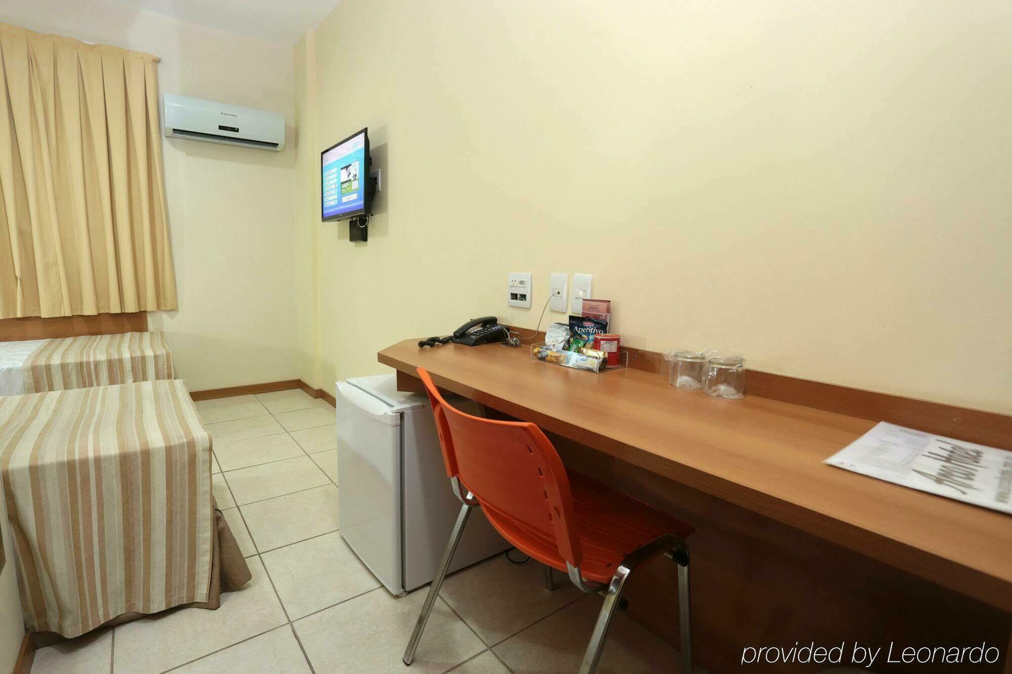 Hotel Dan Inn Sao Carlos By Nacional Inn エクステリア 写真